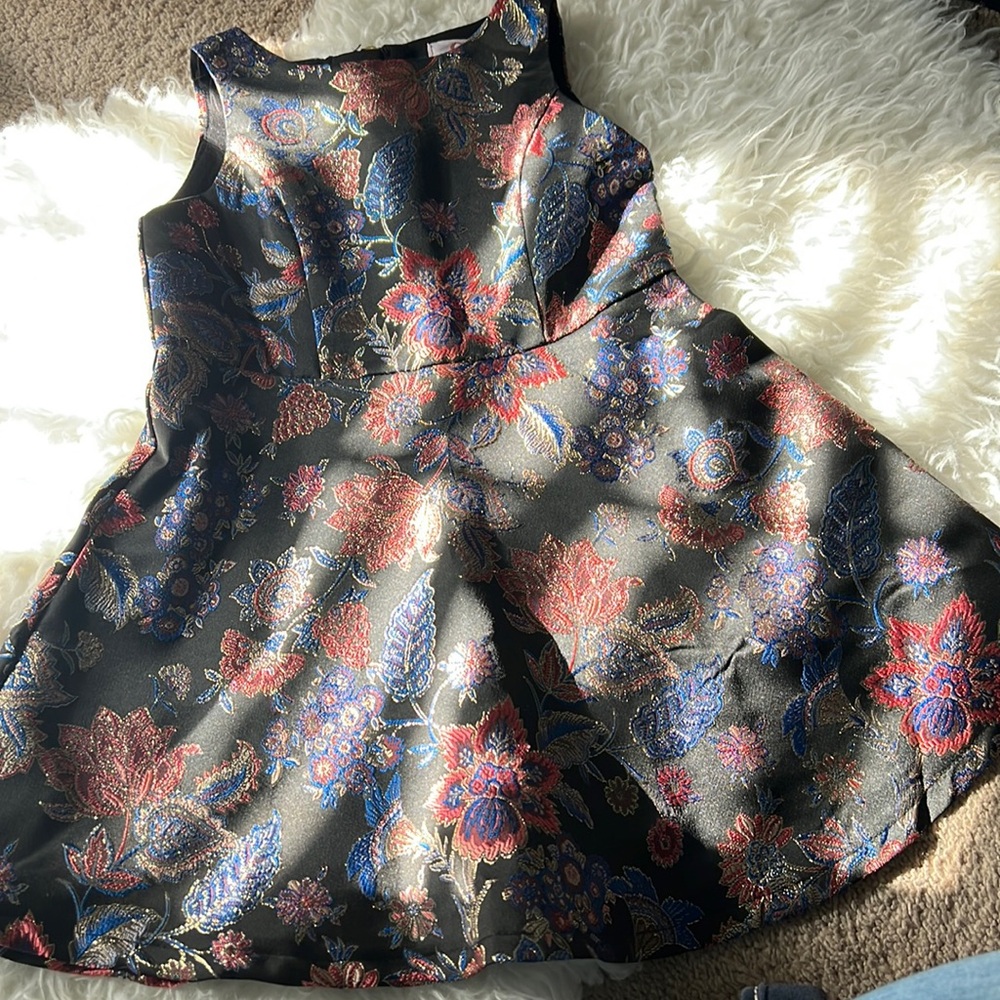 Gorgeous girls dress Size 5